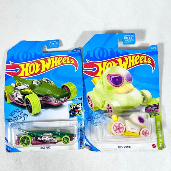 Hot Wheels Carded Lot Of 6 Various Years Minecraft Duck Bike Toy Cars New (U) - Picture 2 of 4